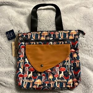 Sipsy Wilder boutique brand medium tote with crossbody strap. NWT.